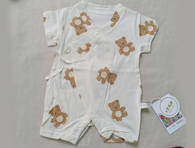 Cute Bear Printed Cotton Romper for Newborn Babies - Off-White